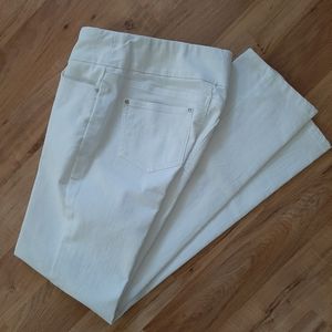 Denim & Company White Denim Jeans!